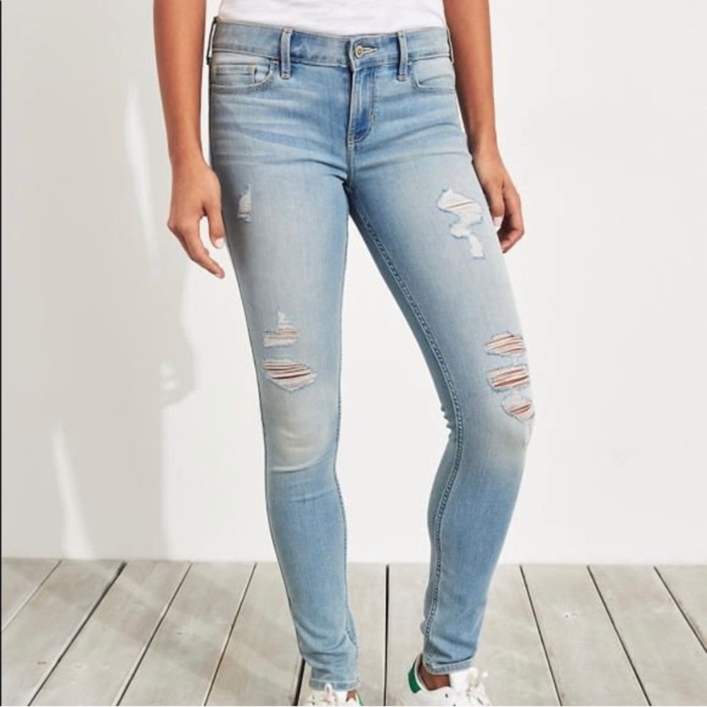 Hollister SZ 1R Low Rise Super Skinny Ripped